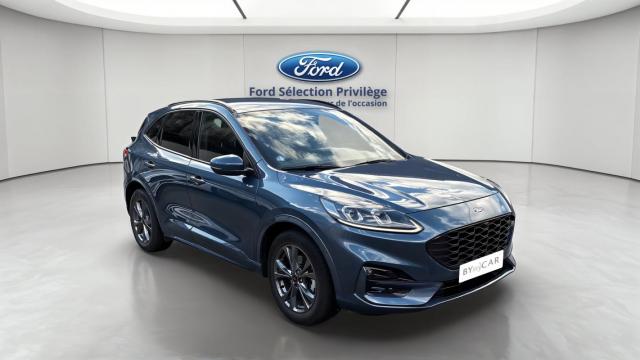 Ford Kuga image 3