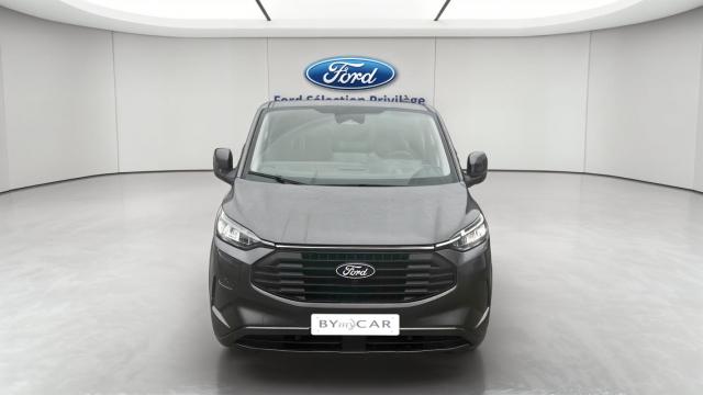 Ford Transit Custom image 2