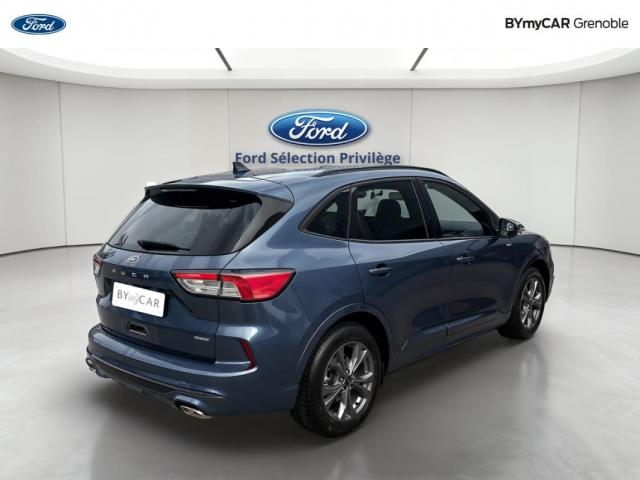 Ford Kuga image 2
