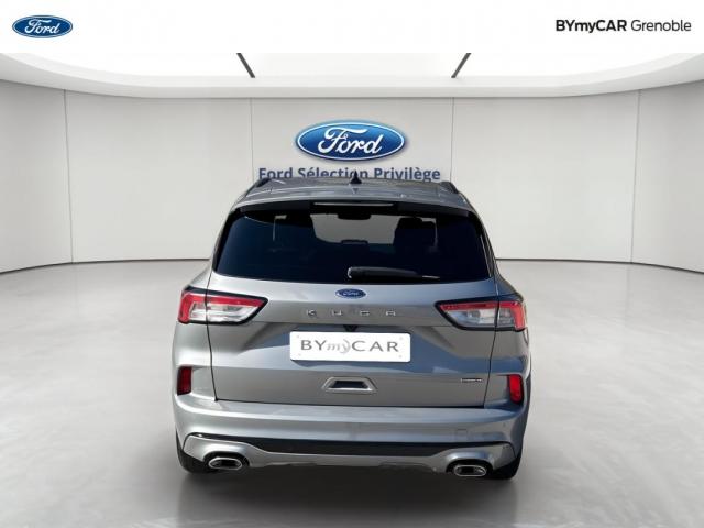 Ford Kuga image 9
