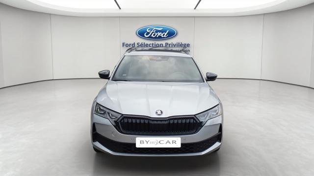 Skoda Octavia image 2