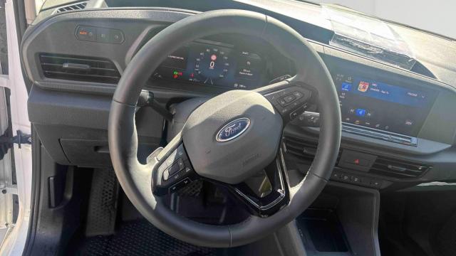 Ford Transit Connect image 3