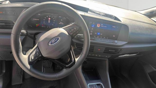 Ford Transit Connect image 4