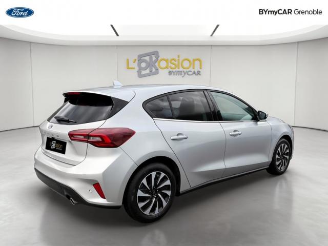 Ford Focus image 8