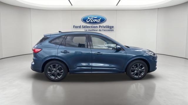 Ford Kuga image 4
