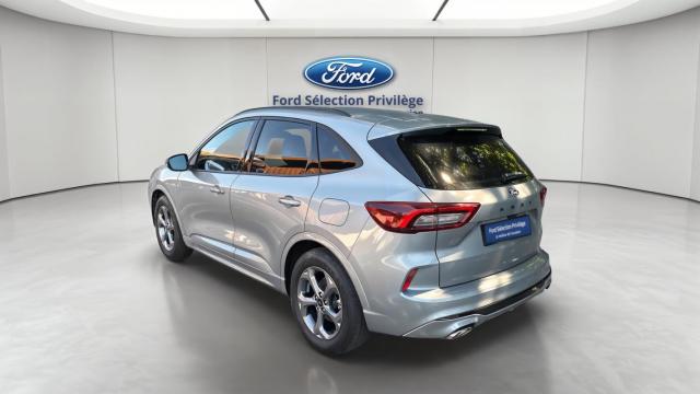 Ford Kuga image 8