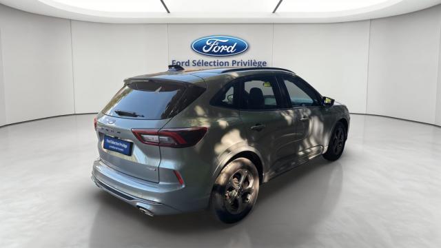 Ford Kuga image 7