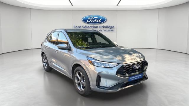 Ford Kuga image 3