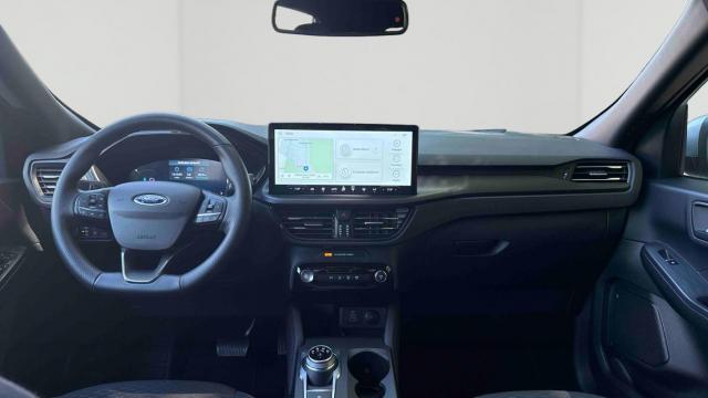 Ford Kuga image 6