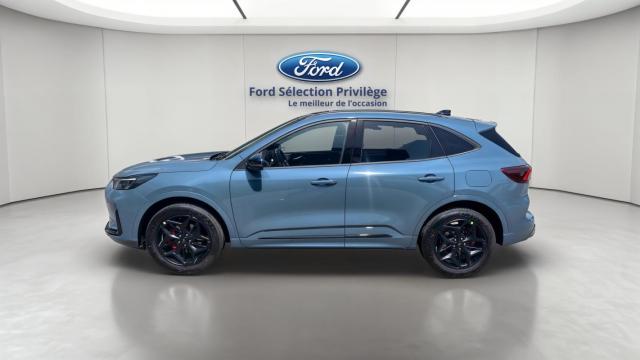 Ford Kuga image 9