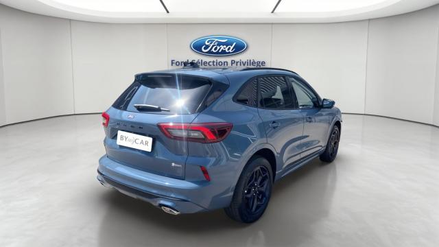 Ford Kuga image 7