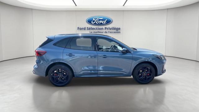 Ford Kuga image 1