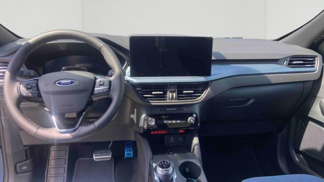Ford Kuga image 3