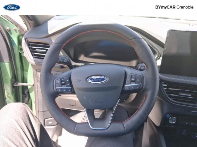 Ford Kuga image 2