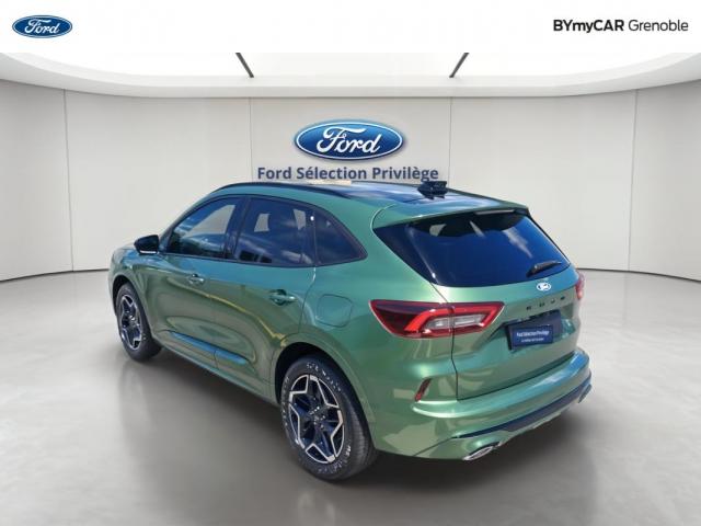 Ford Kuga image 1
