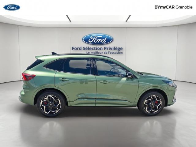 Ford Kuga image 8