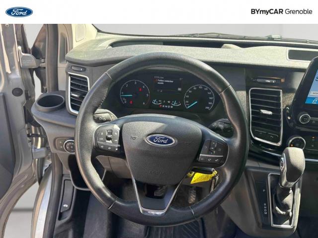 Ford Transit Custom image 3