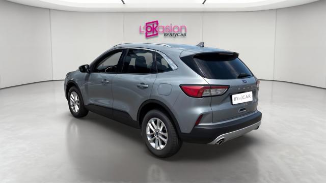 Ford Kuga image 6
