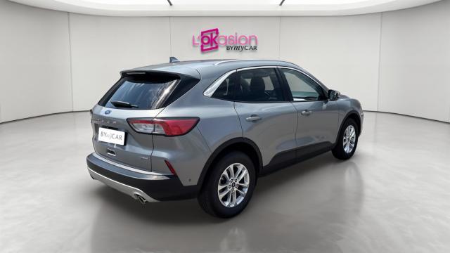 Ford Kuga image 1