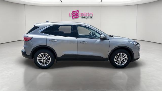 Ford Kuga image 8