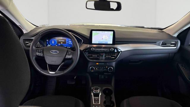 Ford Kuga image 3