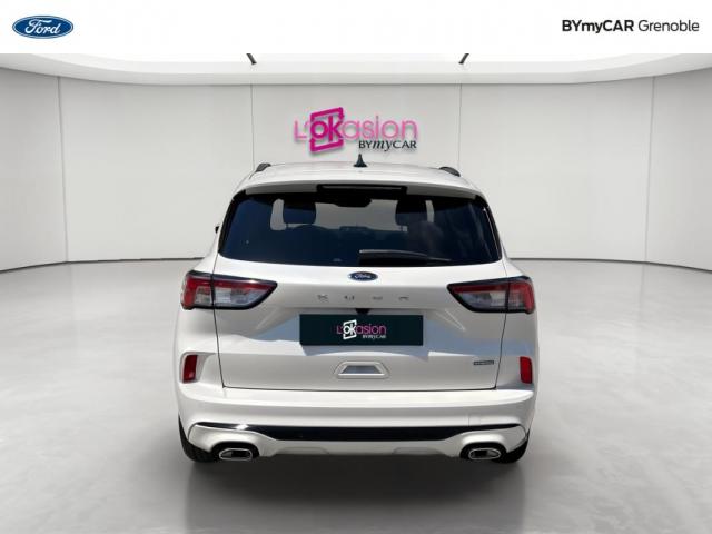 Ford Kuga image 5
