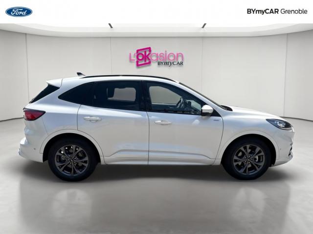 Ford Kuga image 6