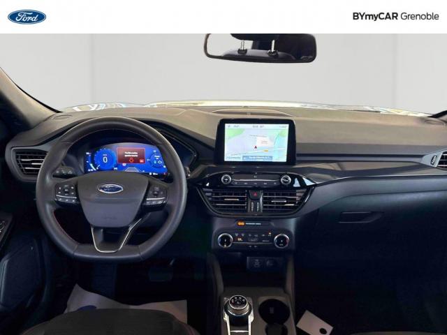 Ford Kuga image 8