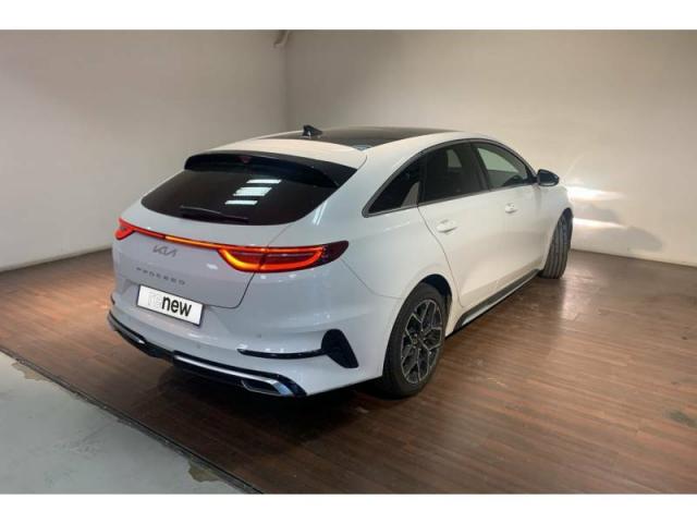Kia Pro_cee'D image 2