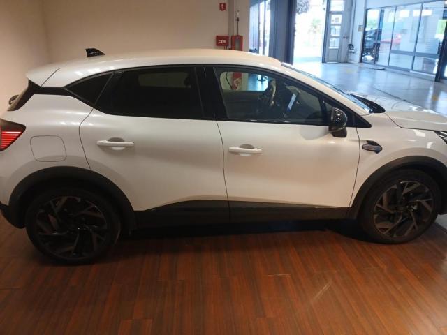 Renault Captur image 6