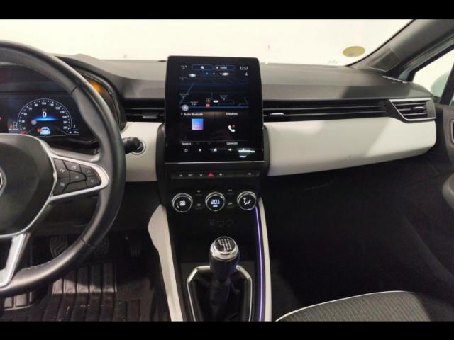 Renault Clio image 9