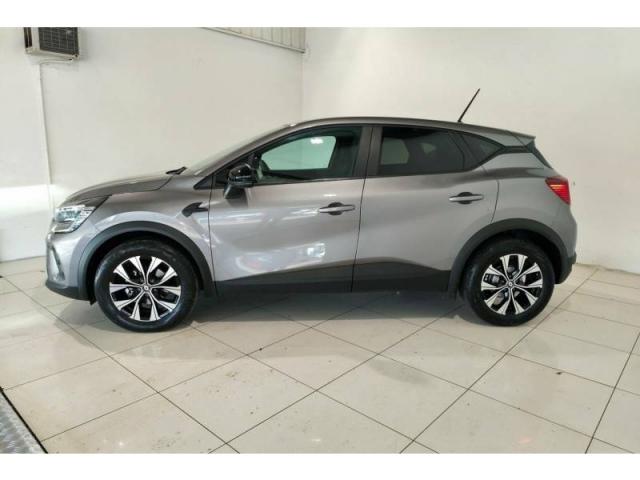 Renault Captur image 9