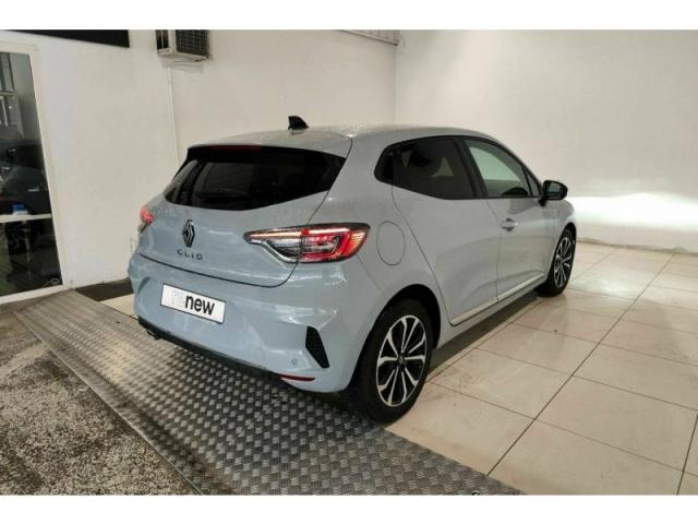 Renault Clio image 1