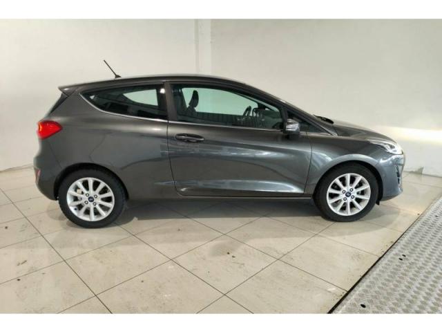 Ford Fiesta image 3