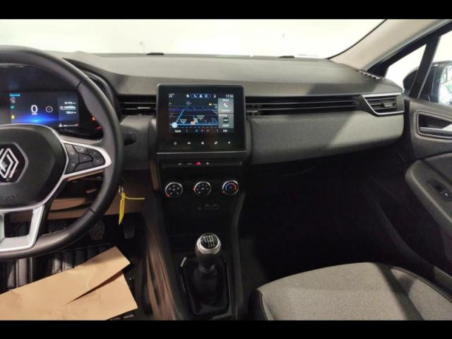 Renault Clio image 9