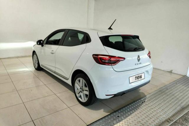 Renault Clio image 8