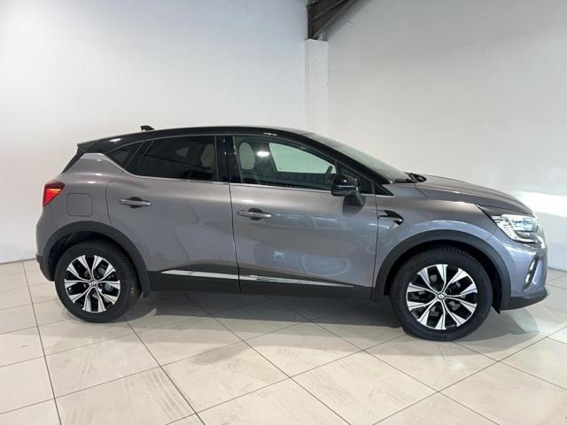 Renault Captur image 1