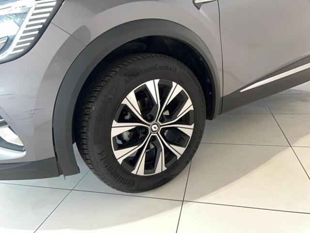 Renault Captur image 9