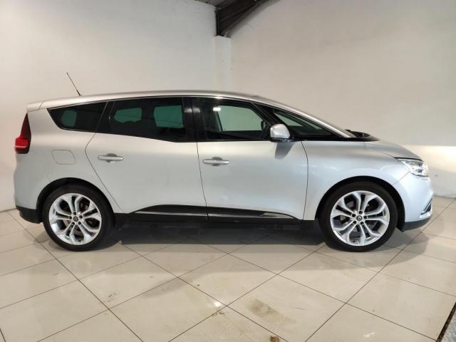 Renault Grand Scénic image 1