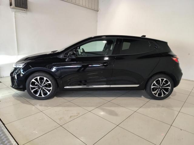 Renault Clio image 2