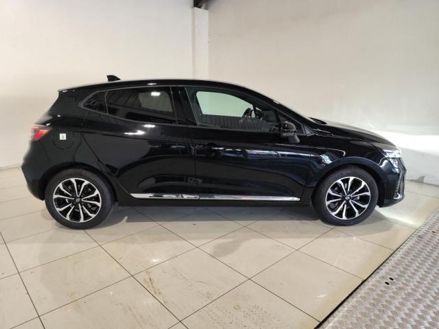 Renault Clio image 9