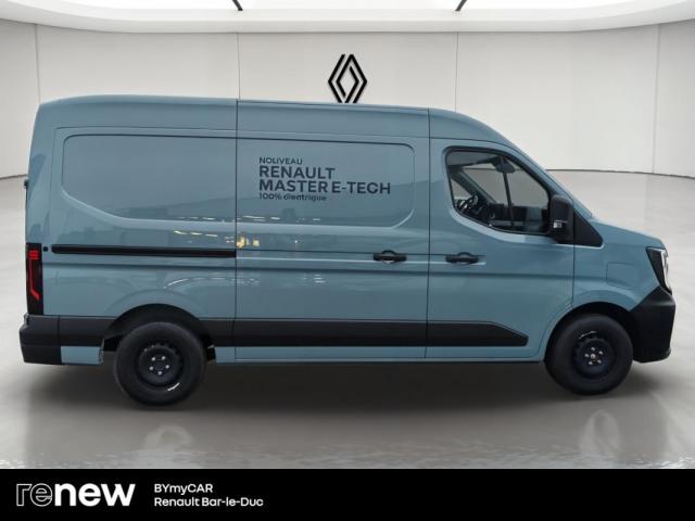 Renault Master image 1