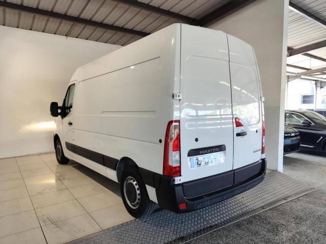 Renault Master image 2
