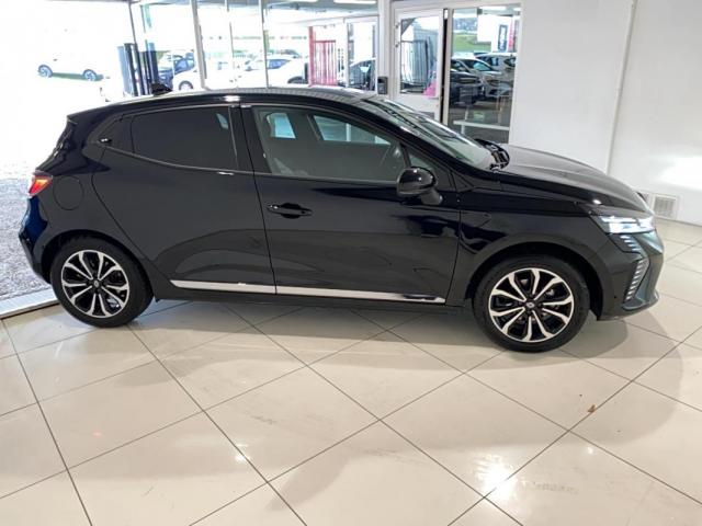 Renault Clio image 2