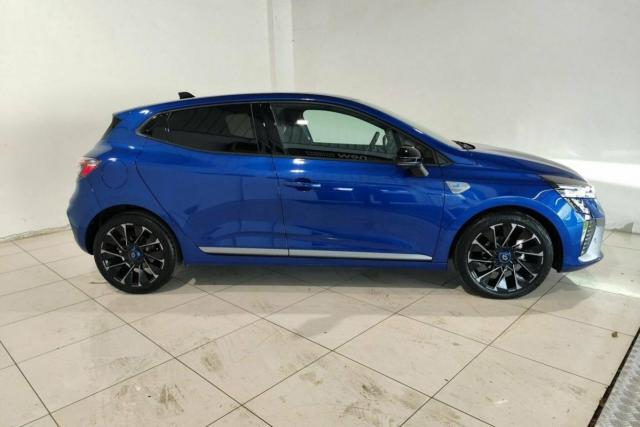 Renault Clio image 9