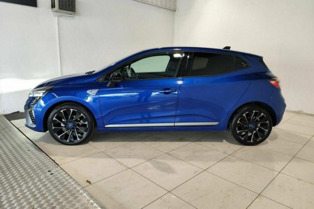 Renault Clio image 2
