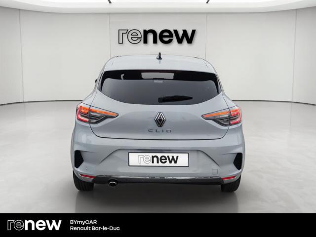Renault Clio image 2