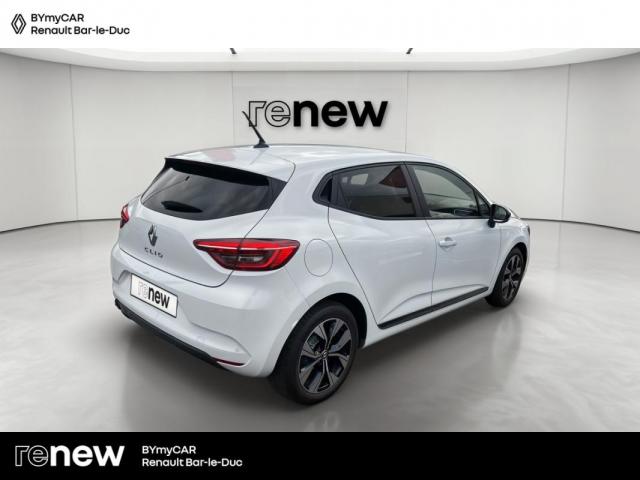Renault Clio image 9