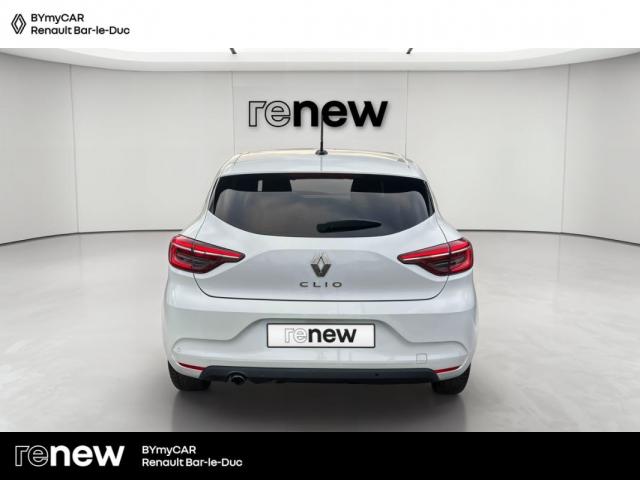 Renault Clio image 9