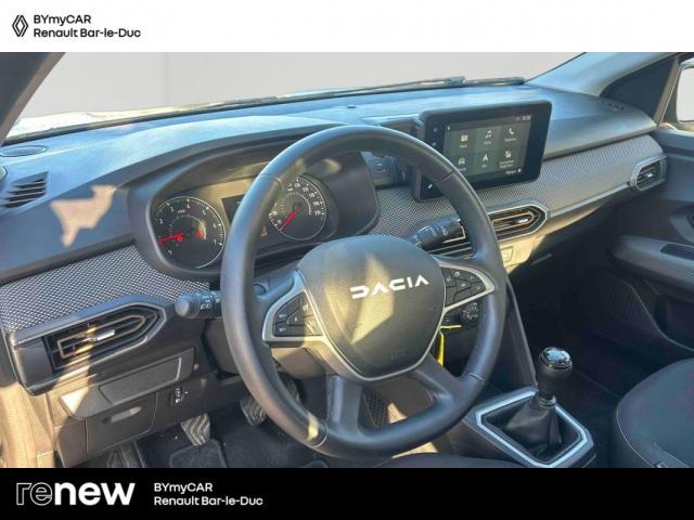 Dacia Sandero image 2